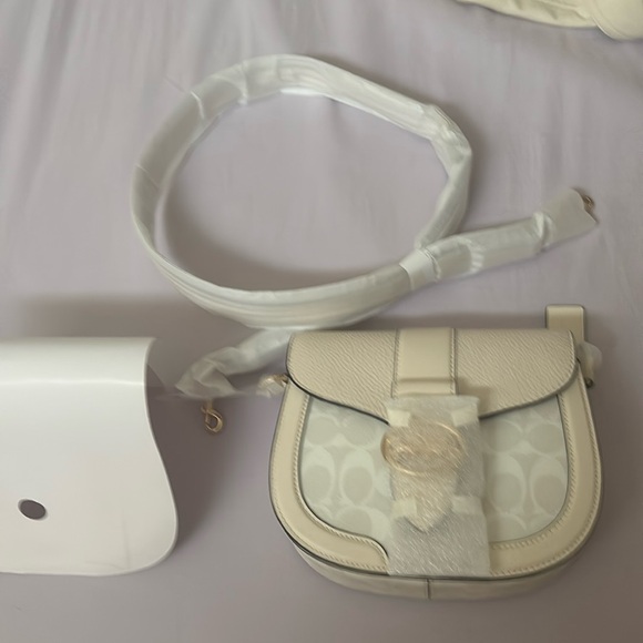 NWT Coach Authentic Georgie chalk leather/canvas saddle bag & small wallet